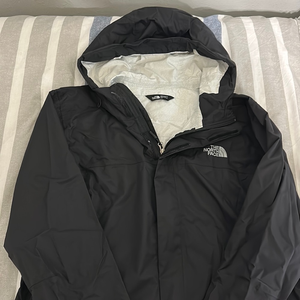 North Face Windbreaker L